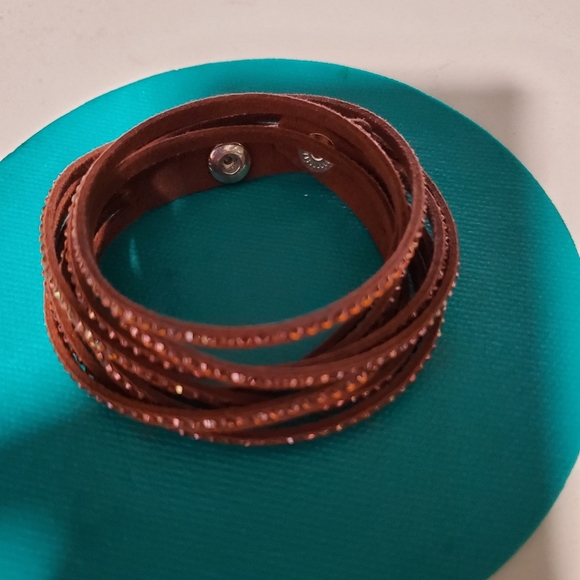 NWOB Touchstone Crystal By Swarovski Wrap Star Bracelet Rust - Picture 4 of 4